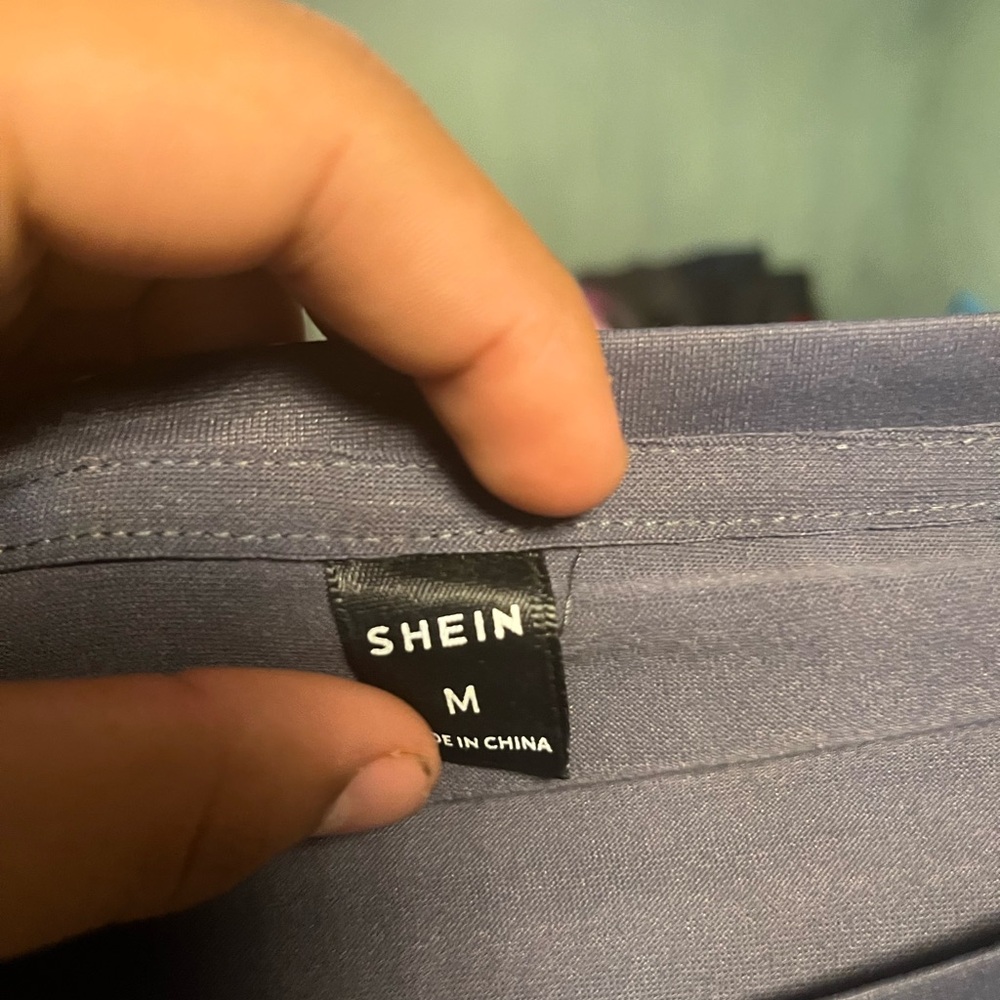 Medium sized eyes shirt really good quality and new